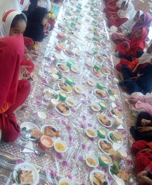 عکس نوشته سفره افطاری