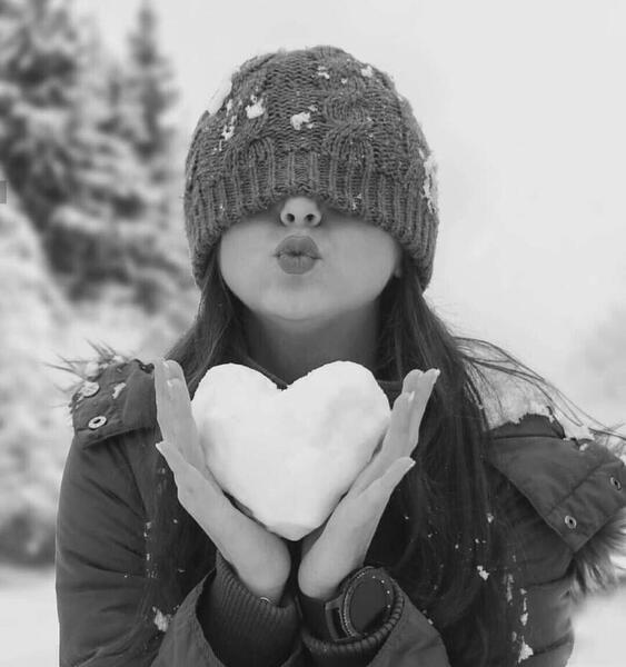 عکس برای پروفایل گروه دوستانه ی دخترانه