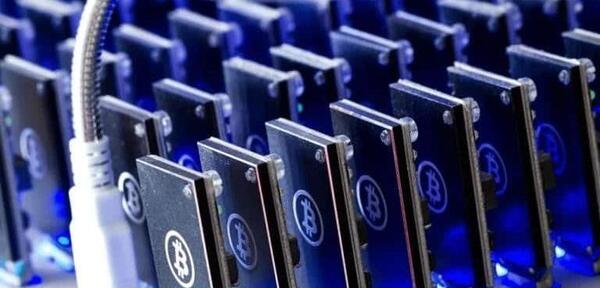 عکس دستگاه بیت کوین