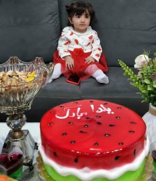عکس دختر یلدایی