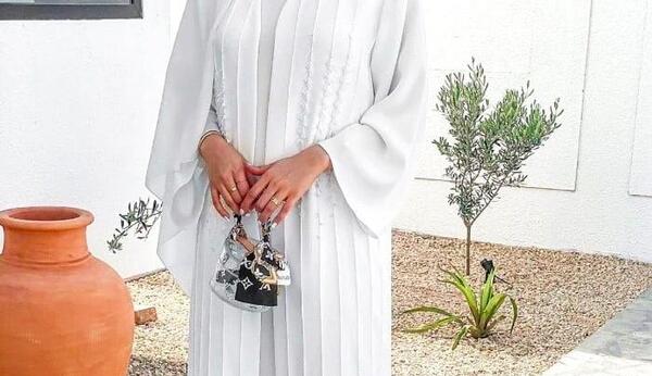 عکس مانتو سفید جلو بسته