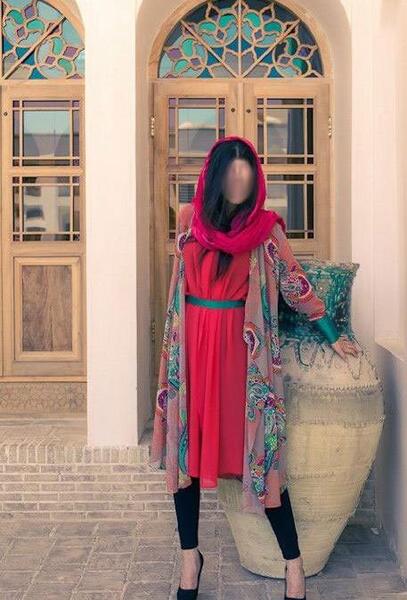 عکس مدل مانتو حریر جلو باز