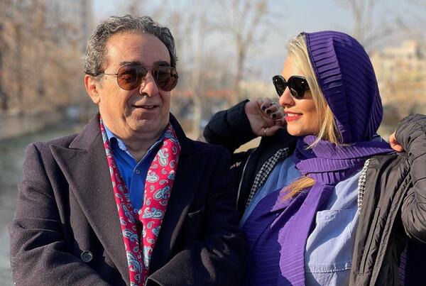 عکس دنیا مدنی و مادرش