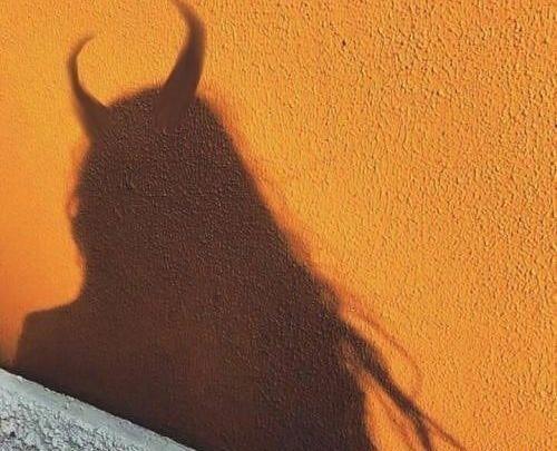 عکس پروفایل شاخ و فاز سنگین