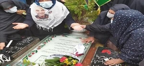 عکس از گلزار شهدا کرمان