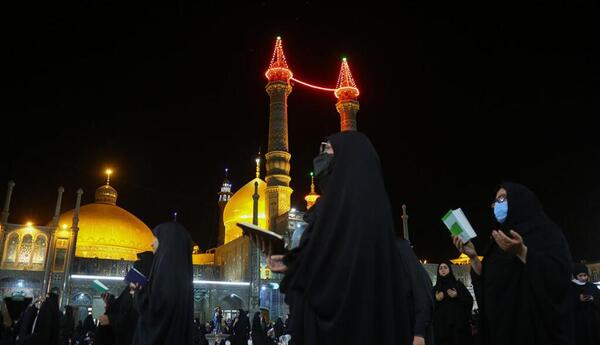 عکس شب قدر در حرم حضرت علی