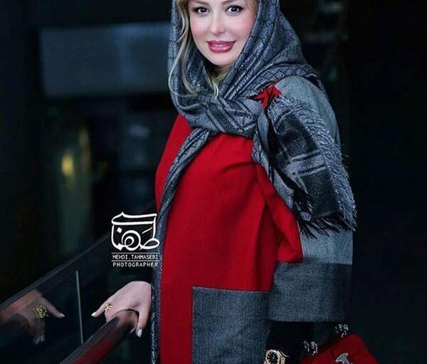 عکس نیوشا ضیغمی و همسرش و فرزندانش