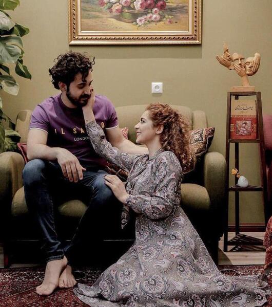 عکس بغل مادر و دختر