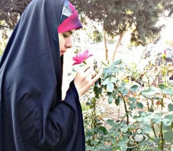 عکس دوتا دختر