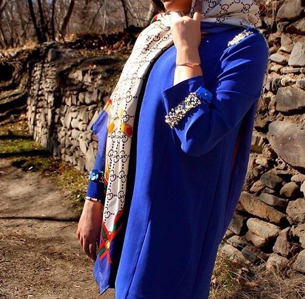 عکس آبی ساده پررنگ