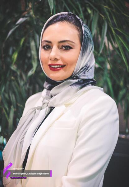 عکس محمدرضا گلزار در آینه بغل