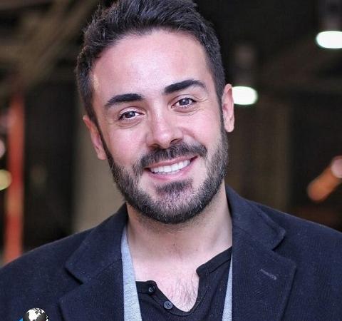 عکس محمدرضا گلزار با آمیتا باچان