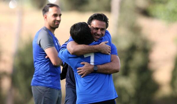 عکس گلزار با همسر فرهاد مجیدی