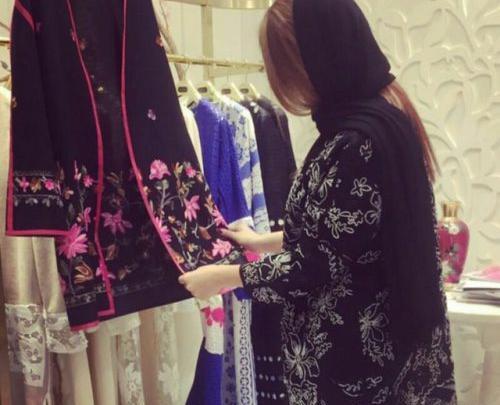 عکس خانم خیاط