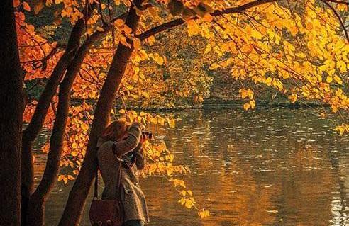 عکس دختر چادری پاییز