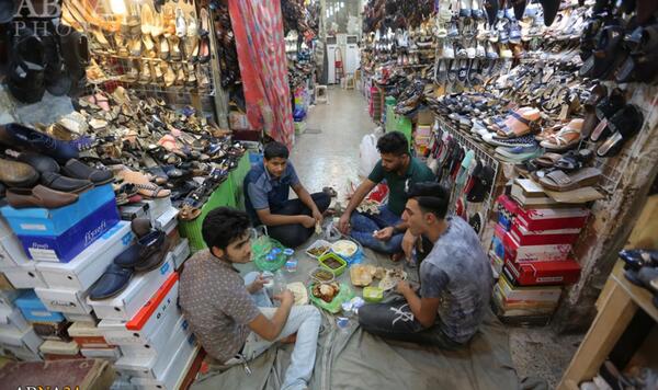 عکس سفره افطار بین الحرمین