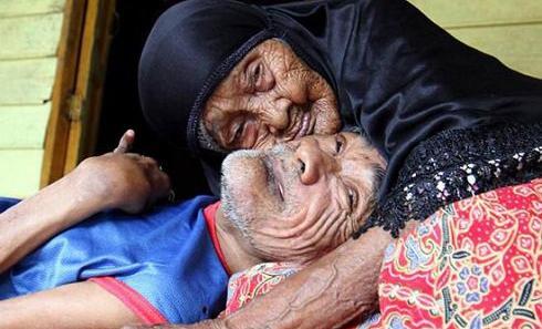 عکس پسر بچه تنها