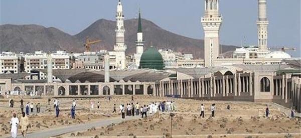 عکس رنگی رحم روزه را باطل میکند