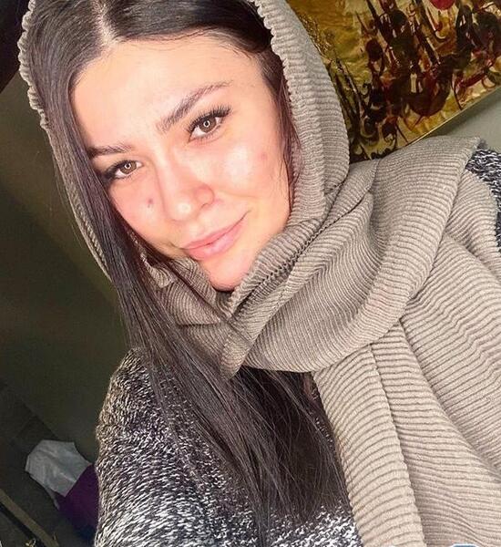 عکس نگین روی دماغ
