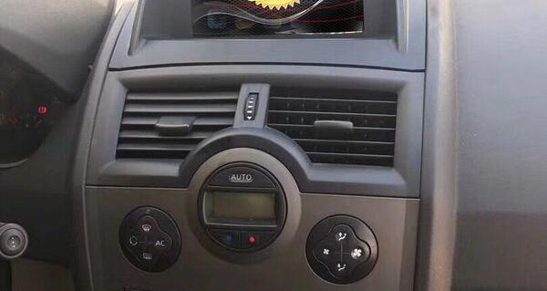 عکس داشبورد مگان