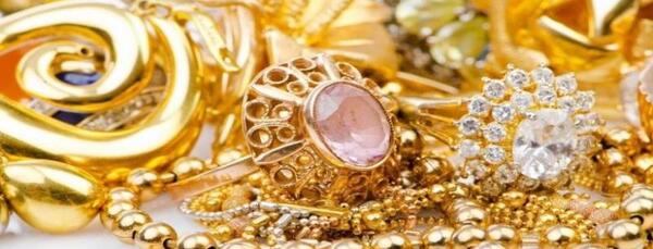 عکس پول و طلای زیاد