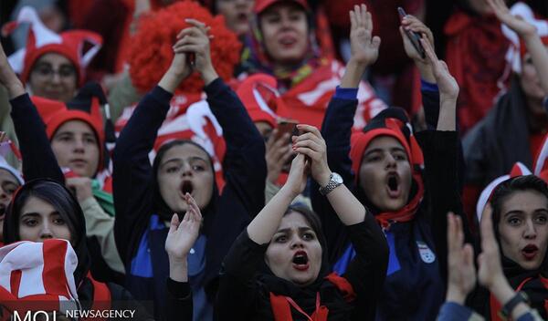 عکس ورودی ورزشگاه ازادی