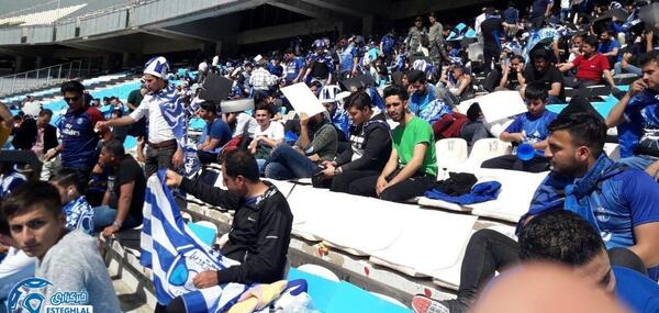عکس ورودی ورزشگاه ازادی