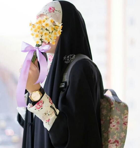 عکس دختر چادری با لباس نظامی