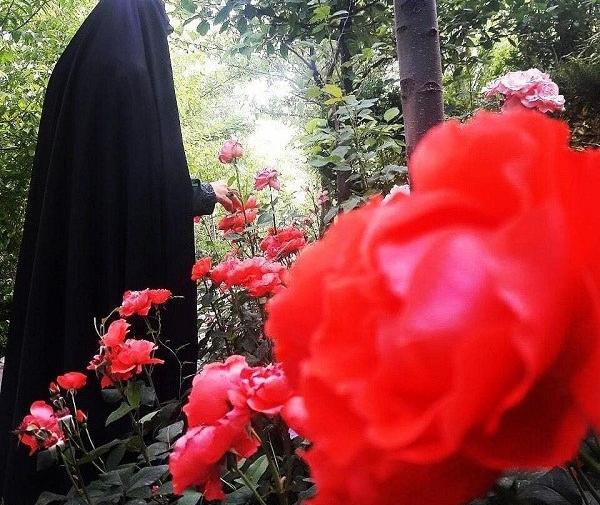 عکس دختر چادری با همسرش