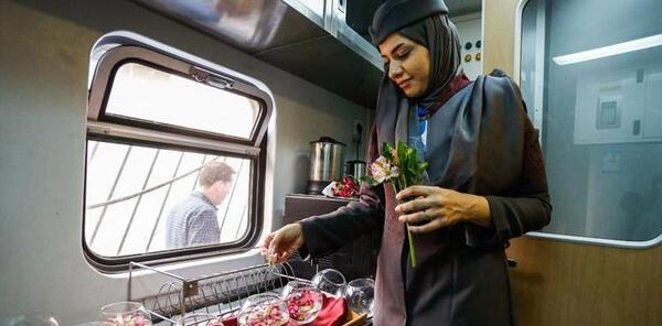 عکس قطار زیبا