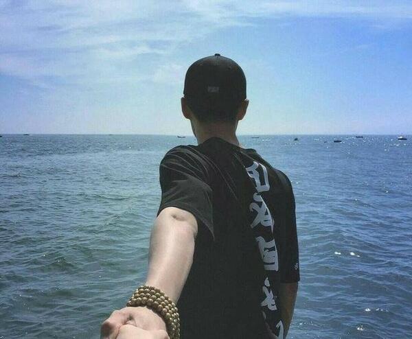 عکس فیک پسرونه 18 ساله