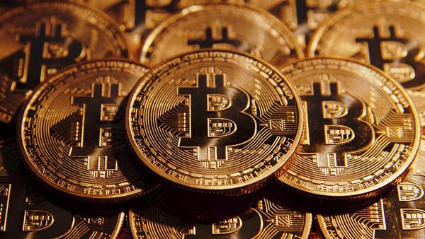 عکس بیت کوین دلار