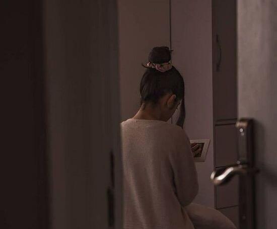 عکس پروفایل اینستا غمگین بدون متن