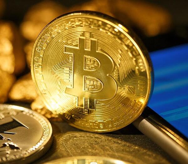 عکس با کیفیت از بیت کوین