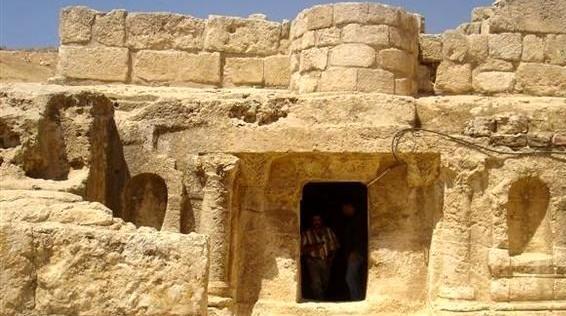 عکس واقعی غار اصحاب کهف