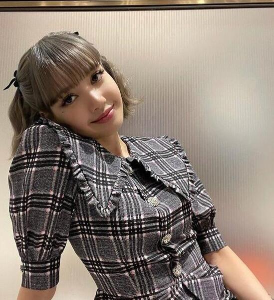 عکس لباس لیسا بلک پینک