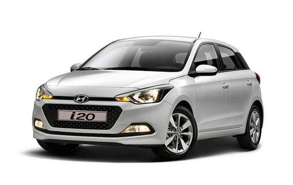 عکس داخل هیوندا i20