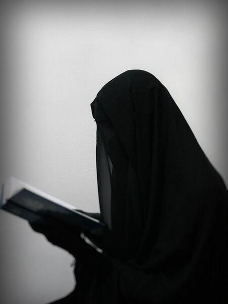 عکس دختر چادری سیاه