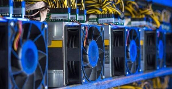 عکس دستگاه ماینر چیست