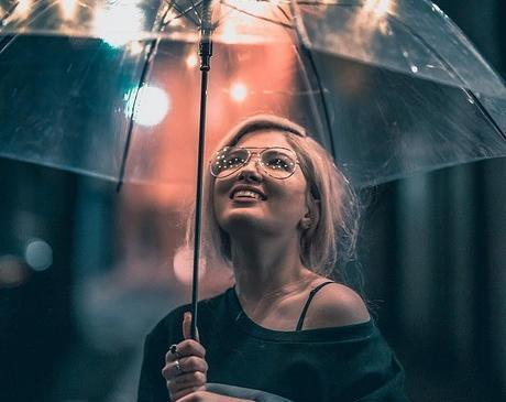 عکس دنیا دادرسان