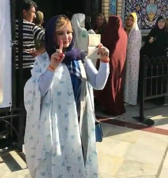 عکس نیوشا ضیغمی در حاملگی