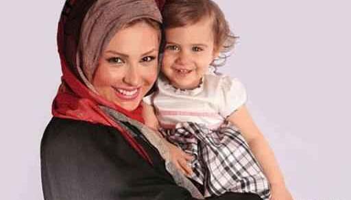 عکس نیوشا ضیغمی و همسرش و بچه اش