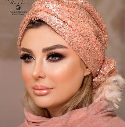 عکس نیوشا ضیغمی و همسرش و بچه اش