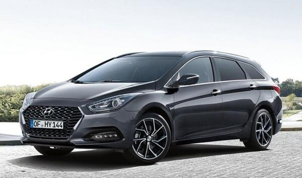 عکس داخل هیوندا i40
