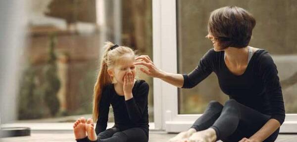 عکس ورزش صبحگاهی دخترانه