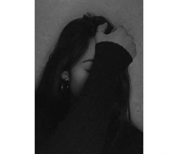 عکس برای پروفایل دخترونه سیاه