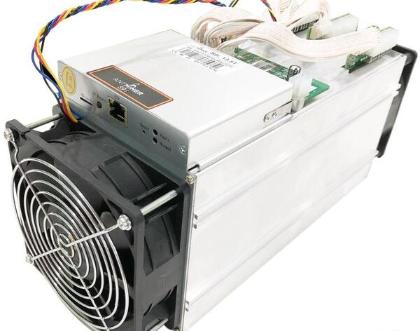 عکس از دستگاه ماینر