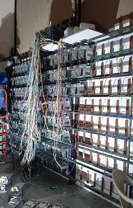 عکس از مزرعه بیت کوین