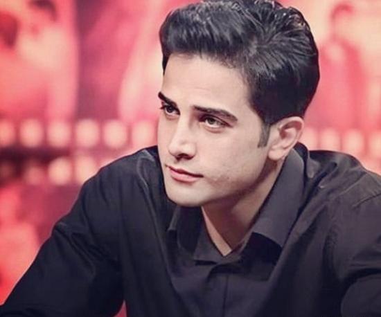عکس یاس با همسرش