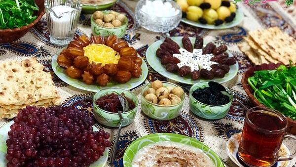 عکس سفره افطاری دو نفره